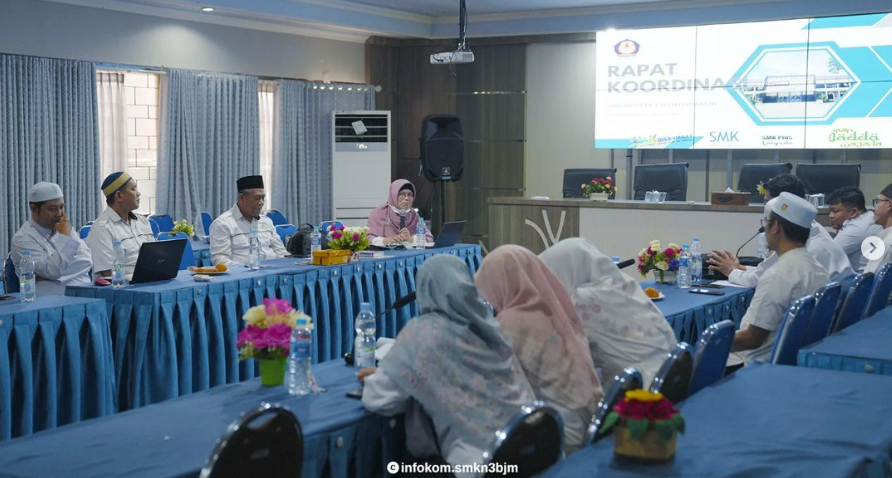 https://mail.smkn3banjarmasin.sch.id/images/noimage.jpg