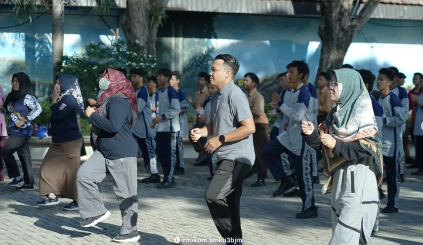 https://mail.smkn3banjarmasin.sch.id/images/noimage.jpg