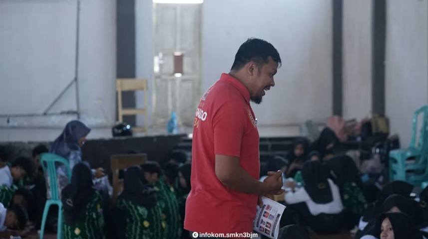 https://mail.smkn3banjarmasin.sch.id/images/noimage.jpg