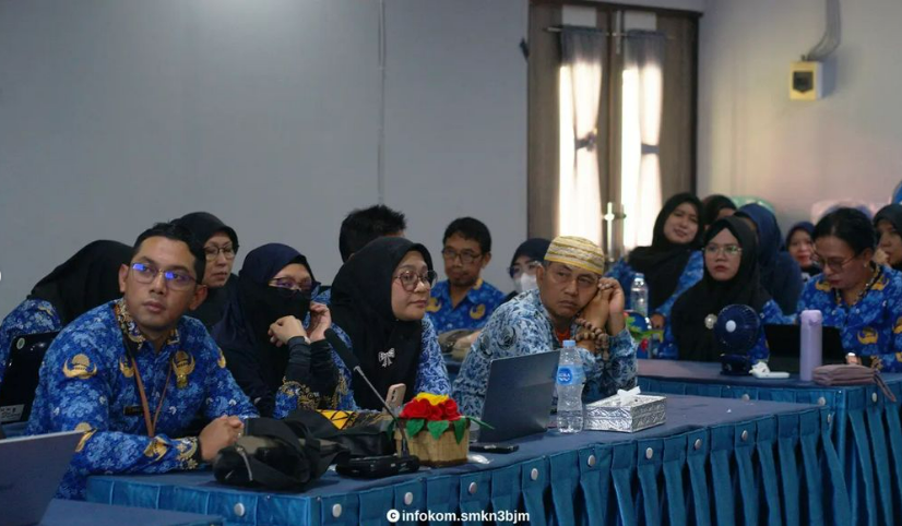 https://mail.smkn3banjarmasin.sch.id/images/noimage.jpg