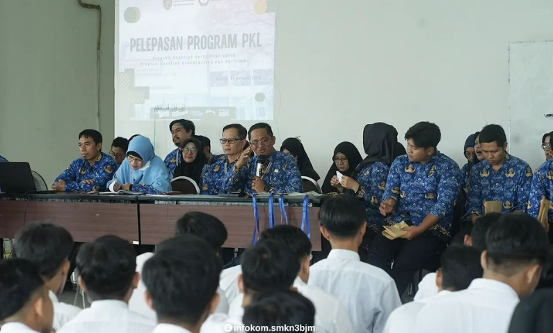 https://mail.smkn3banjarmasin.sch.id/images/noimage.jpg
