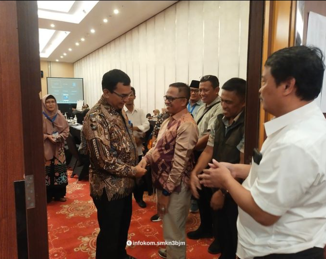 https://mail.smkn3banjarmasin.sch.id/images/noimage.jpg