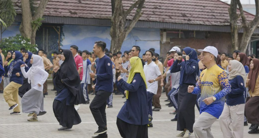 https://mail.smkn3banjarmasin.sch.id/images/noimage.jpg