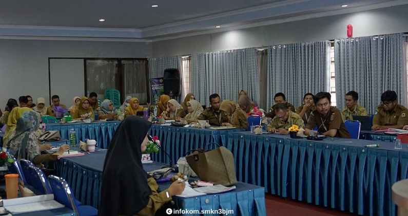https://mail.smkn3banjarmasin.sch.id/images/noimage.jpg