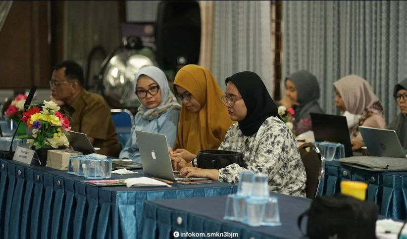 https://mail.smkn3banjarmasin.sch.id/images/noimage.jpg
