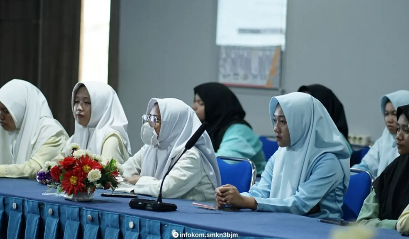 https://mail.smkn3banjarmasin.sch.id/images/noimage.jpg