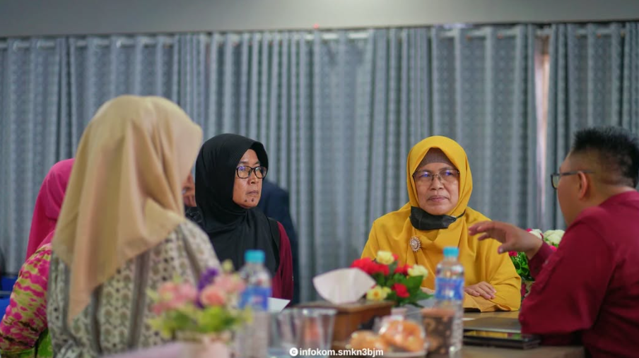 https://mail.smkn3banjarmasin.sch.id/images/noimage.jpg